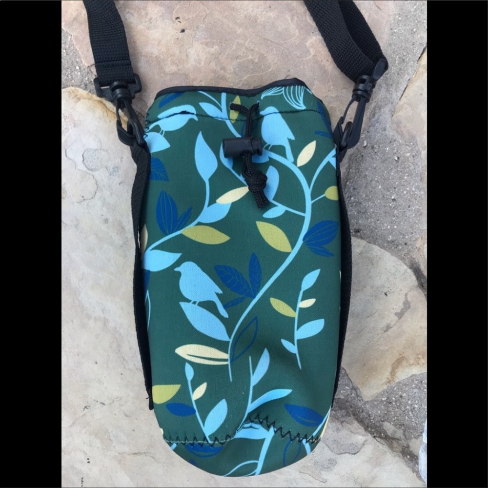 SALE 🌼 Sport Bottle Neoprene Holder Crossbody Extra Large Nature Print New - Picture 14 of 16